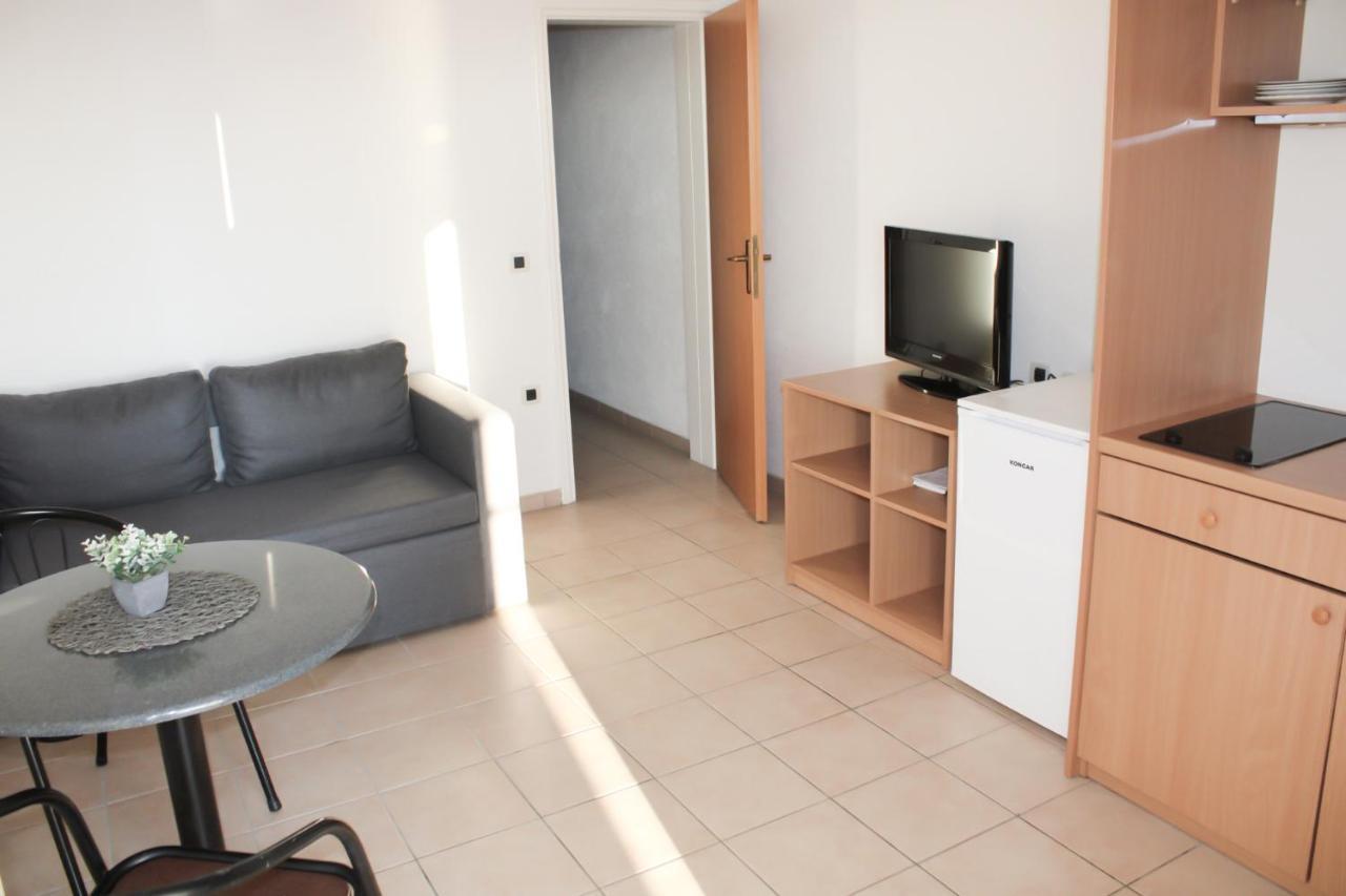 Apartments Larus Башка-Вода Екстер'єр фото