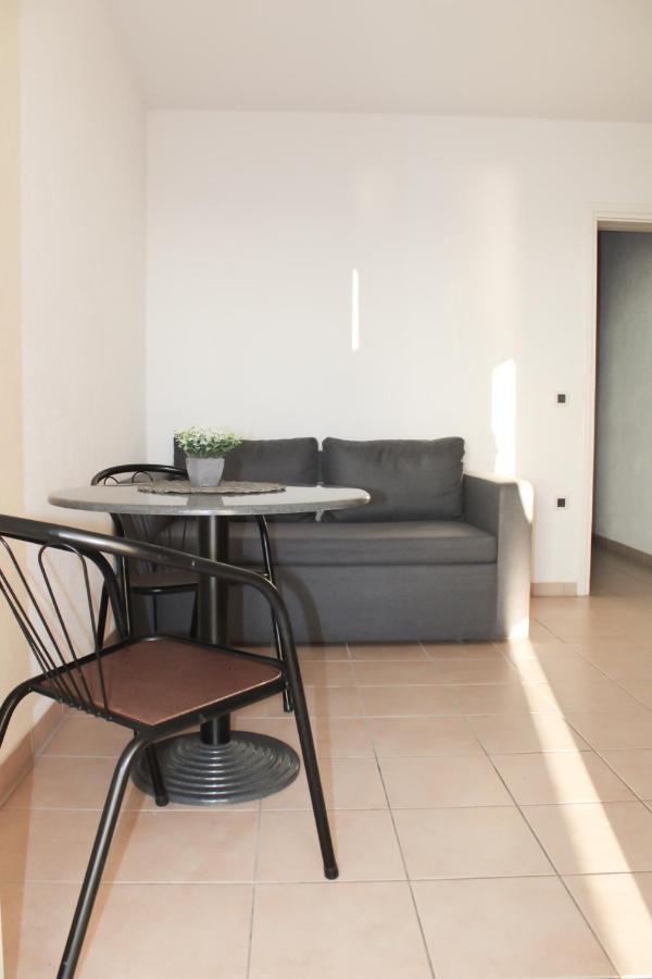 Apartments Larus Башка-Вода Екстер'єр фото